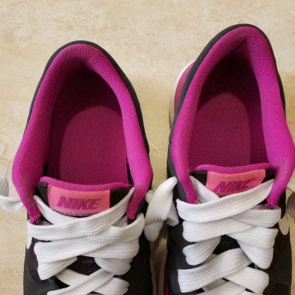 2 for 35|Nike Flex 2015 Run pink and gray shoe. - Picture 4 of 7